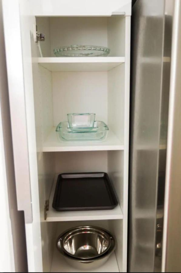 Modern Executive Suite I Complimentary Netflix & Parking! Edmonton Exterior foto