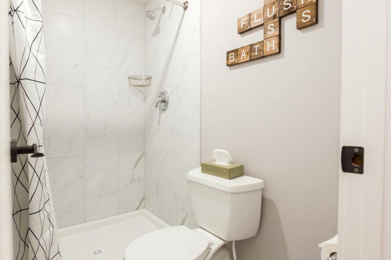 Modern Executive Suite I Complimentary Netflix & Parking! Edmonton Exterior foto